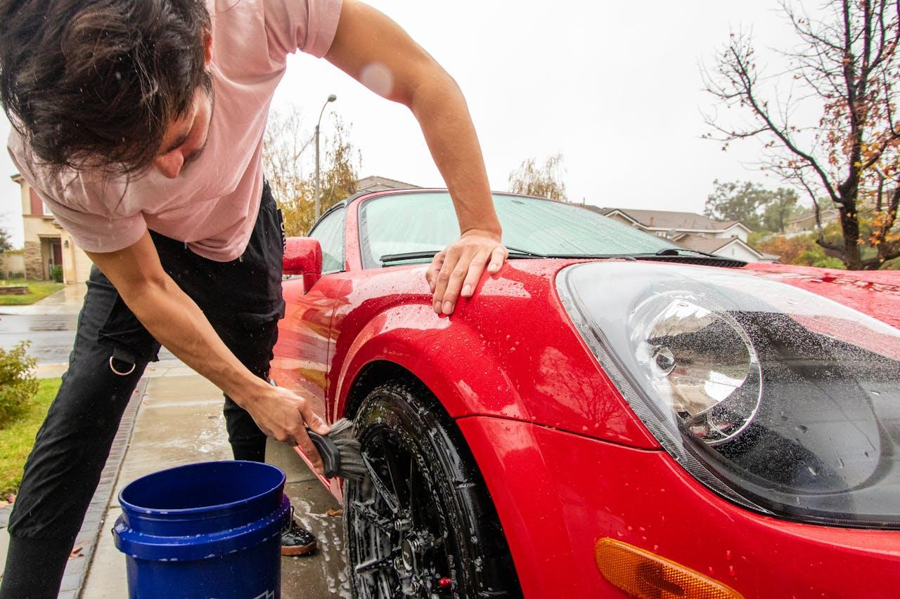 Les secrets pour renover efficacement les phares de sa voiture